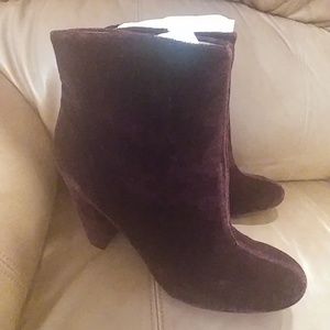 Maiden Lane booties